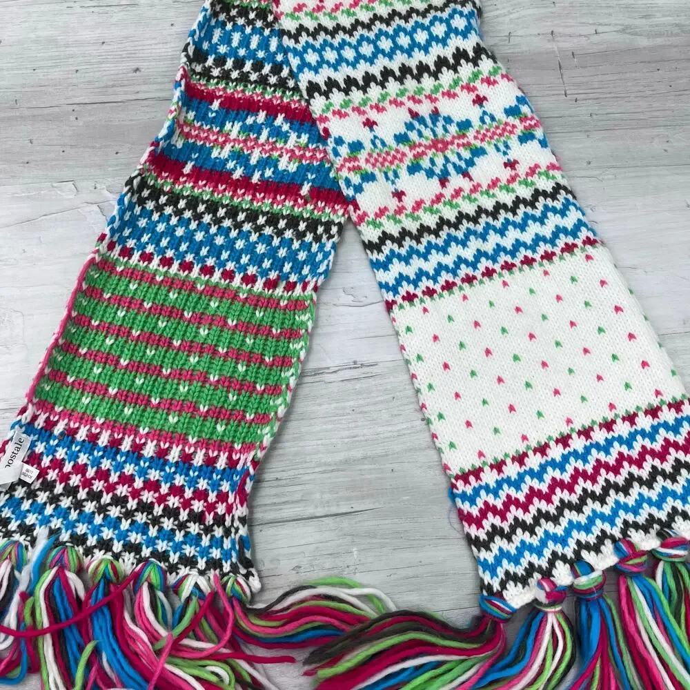 Aeropostale Bright Snowflake Hearts Fringed Acrylic Knit Scarf White Blue Green